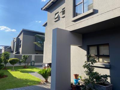 Estate Living For Sale in Magalieskruin, Pretoria