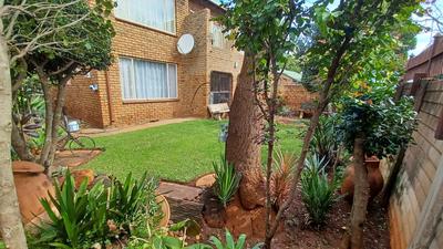 Apartment / Flat For Sale in Doornpoort, Pretoria